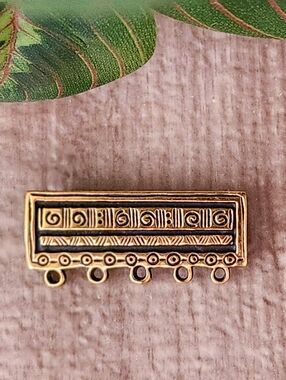 TierraCast Global Ethnic Design Brooch Component in an Antiqued Gold Finish